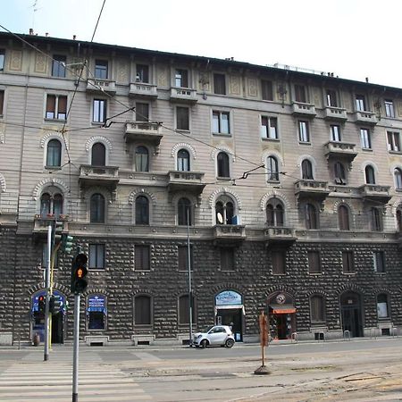Апартаменты Viale Lunigiana - Penthouse - 6 People Милан Экстерьер фото